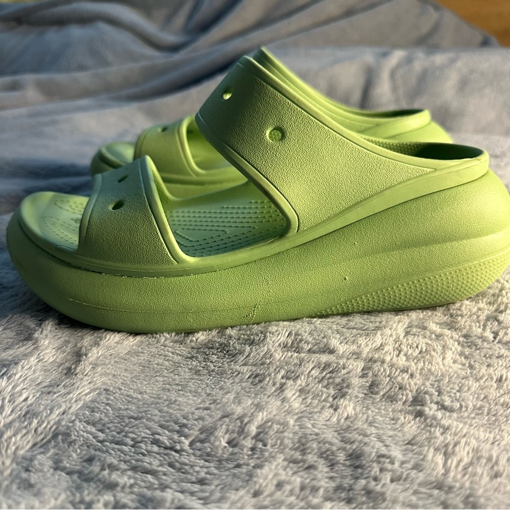 Classic Crush Platform Sandals - Picture 7 of 10